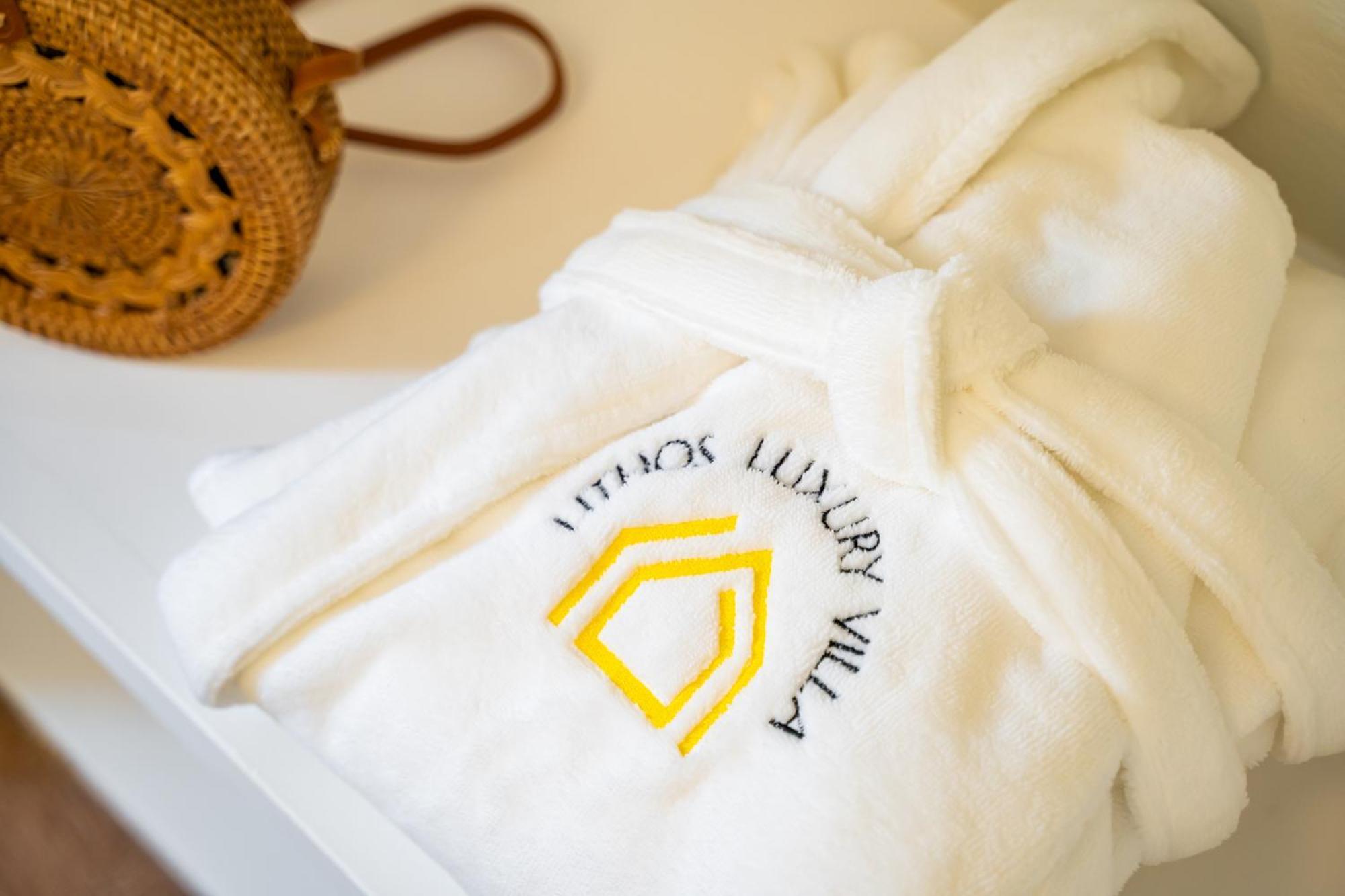 Lithos Luxury Pool Villa 카르파토스 외부 사진